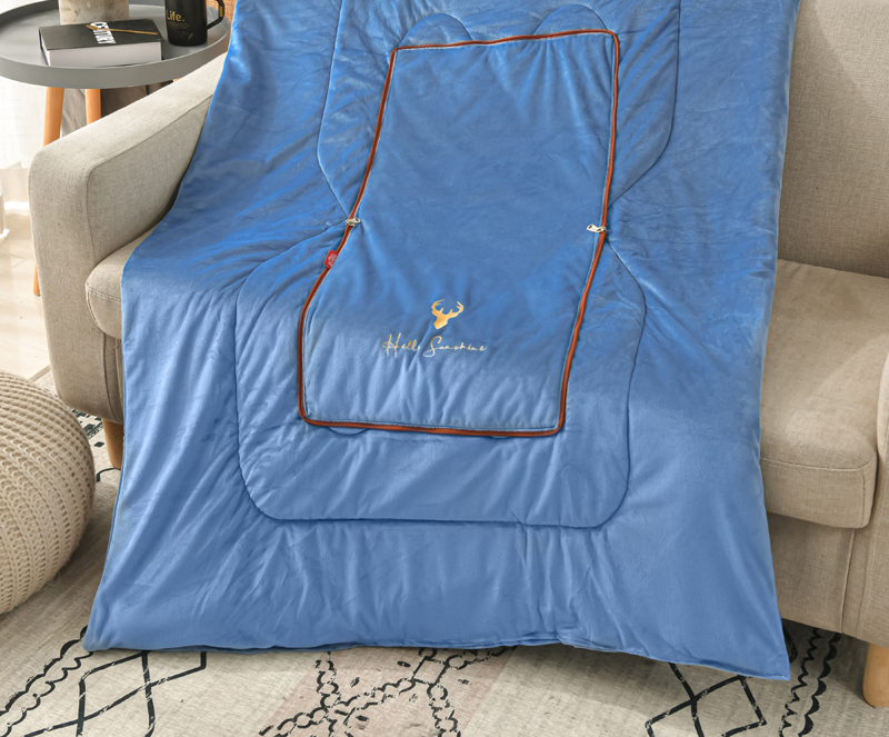 TH-R1024 水(shuǐ)晶絨繡花(huā)抱枕被 TH-R1024 水(shuǐ)晶絨繡花(huā)抱枕被